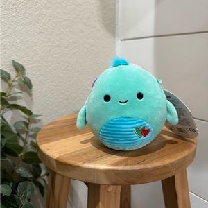 NWT squishmallows “Cascade” the blue sea turtle  4” valentines squish